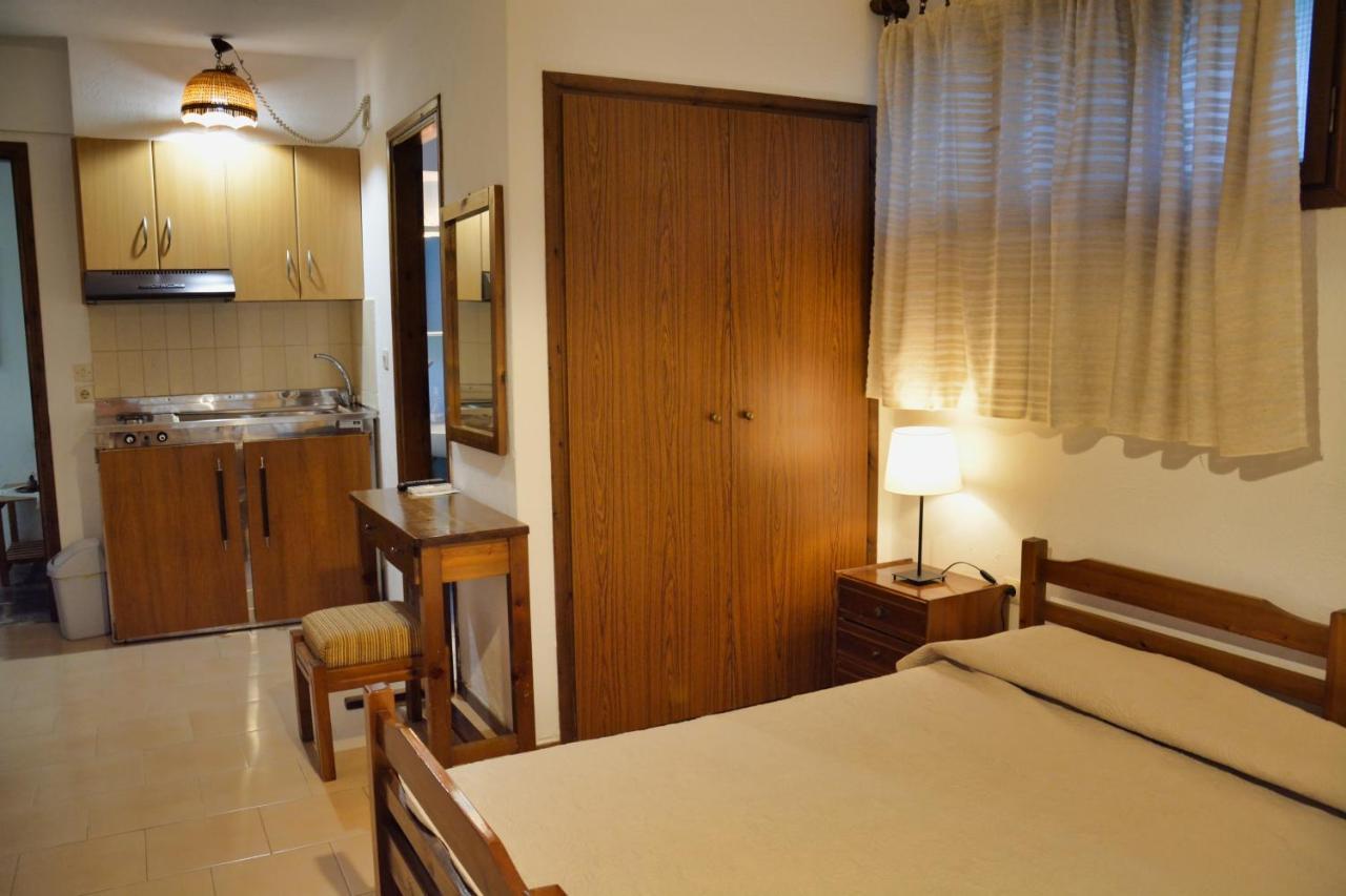 Papatzikos Traditional Guesthouse Neos Marmaras Exterior photo